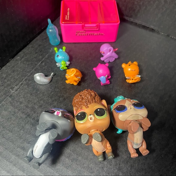 GREAT ADD ON LOL PET AND HATCHIMALS LOT AND ACCESSORIES W TRAVEL CASE PRICE FIRM - Picture 4 of 10